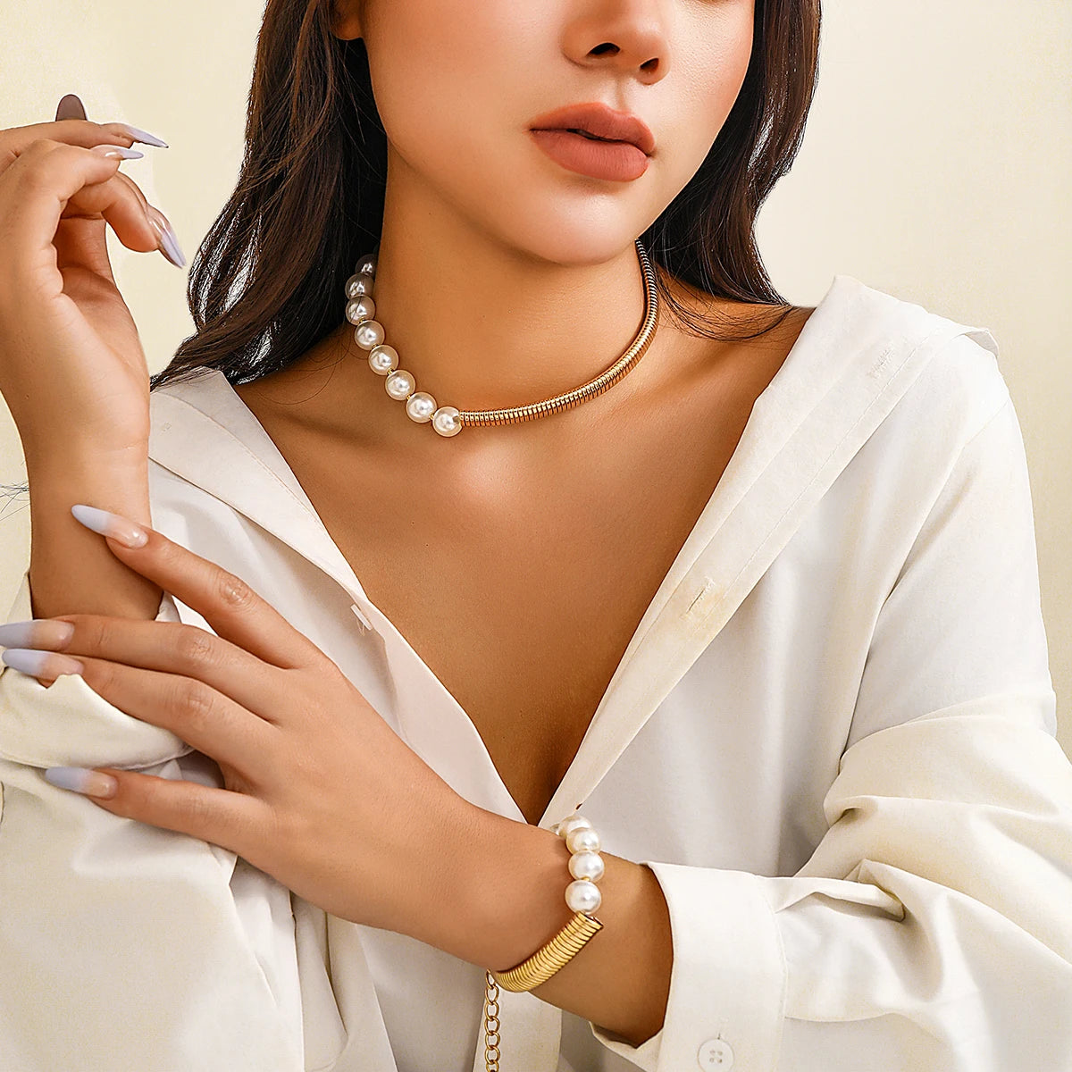 Pearl Short Choker Necklace Women