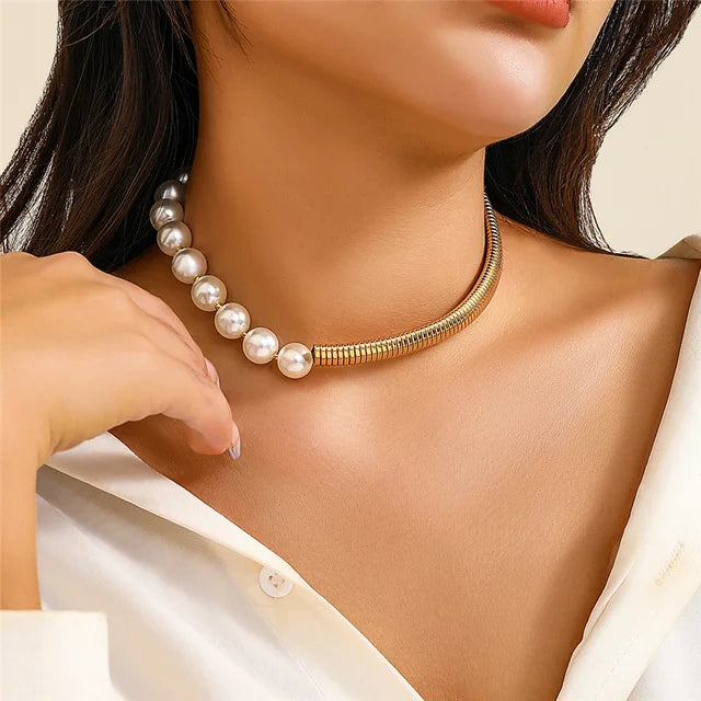 Pearl Short Choker Necklace Women